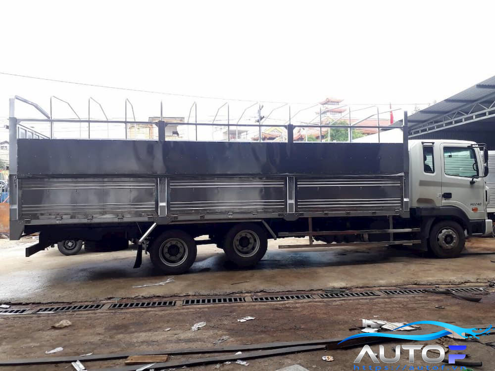 Xe tải Hyundai HD240 thùng mui bạt tại AutoF